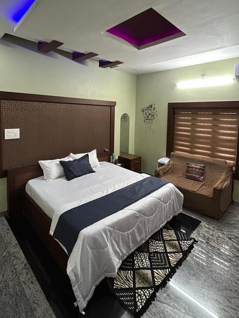 Bed, Bedroom, wardrobe