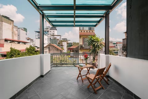 View (from property/room), Balcony/Terrace