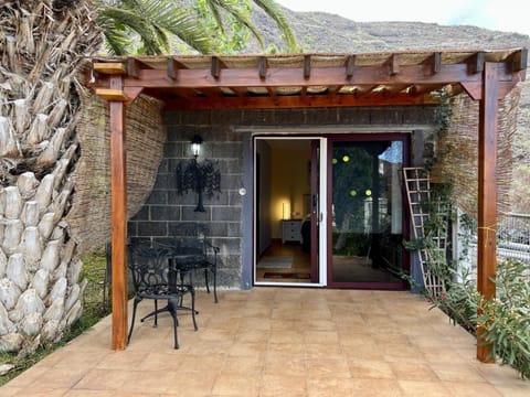 Dining area, Sunrise
