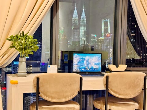 Communal lounge/ TV room, TV and multimedia, Living room, Seating area