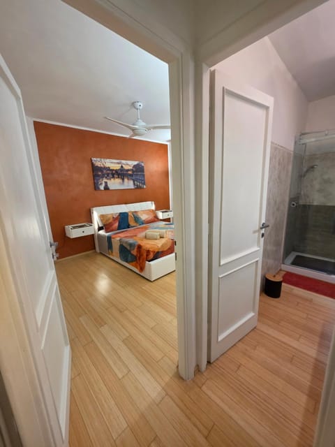 Bed, Bathroom, Bedroom