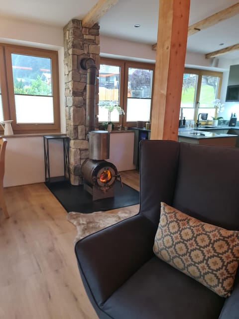 Living room, Seating area, fireplace