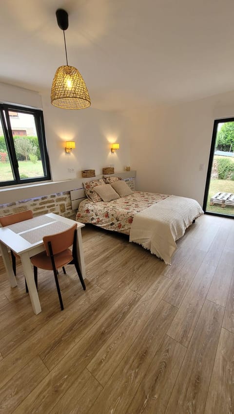 Bed, Photo of the whole room