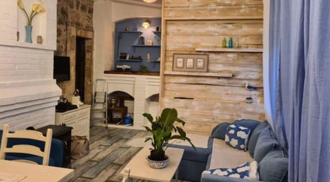 Living room, Decorative detail, Seating area