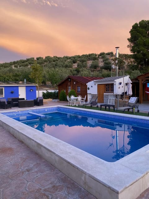 Property building, Mountain view, Pool view, Swimming pool