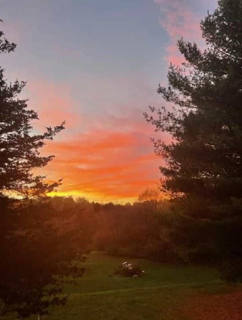 Hideaway from the Twin Cities Country House in Wisconsin