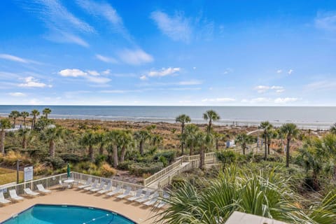 Oceanfront Retreat 318 Breakers Villa in Coligny Beach