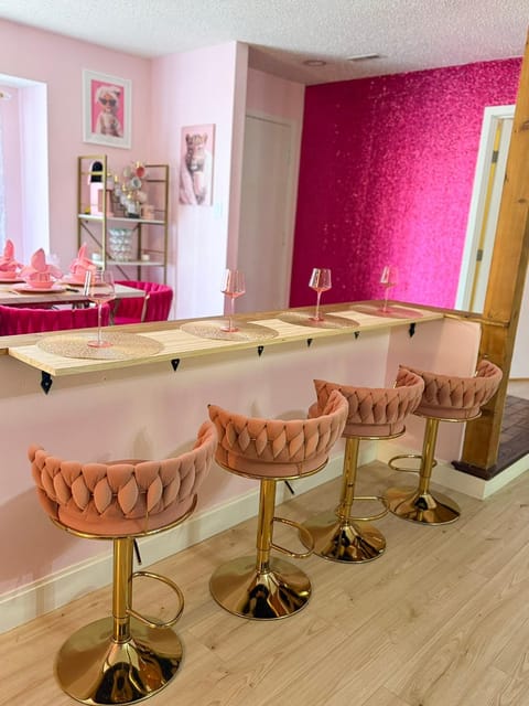 Pinkies Paradise-3BD2BASleeps 8PP-Lake Ozark House in Lake of the Ozarks