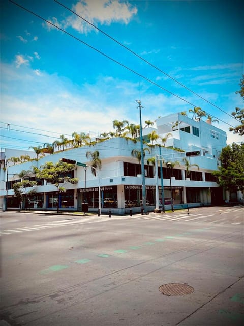 Property building, Location