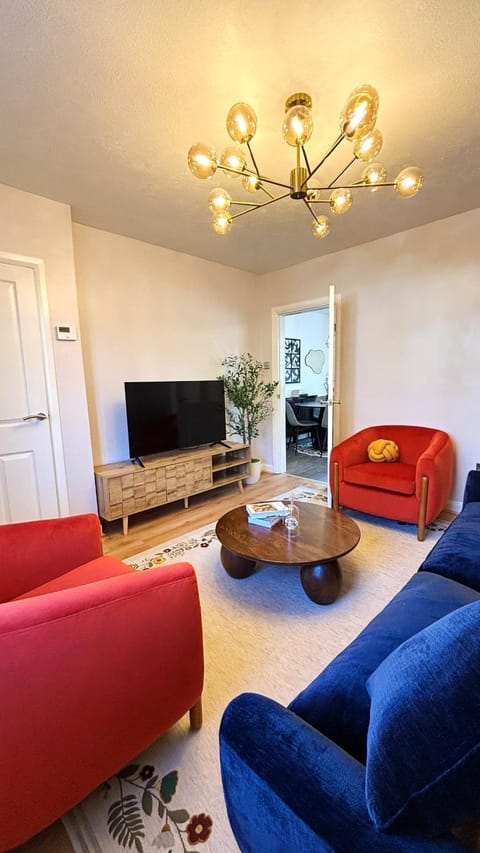 TV and multimedia, Living room, Seating area