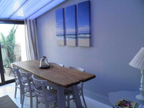 BBQ facilities, Balcony/Terrace, Garden view, group of guests, Family