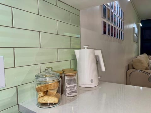 Stylish Cape Town Retreat Near V&A Waterfront Apartment in Cape Town