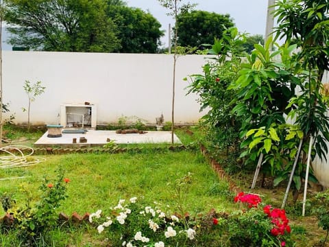 PADAMSUKH - A Soothing Farmhouse In Jaipur House in Jaipur