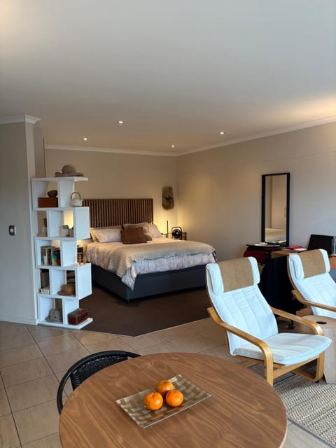 Treetops Studio Apartment in Cape Town