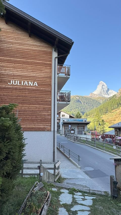 Property building, Day, Natural landscape, Mountain view