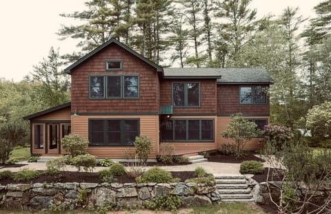 Hawkins Point House in Center Harbor