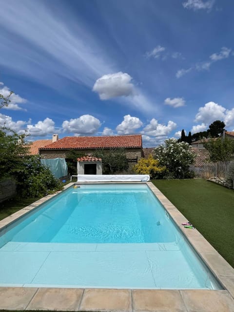 Pool view, Swimming pool, sunbed