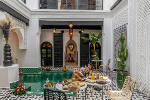 Food and drinks, Food, Swimming pool
