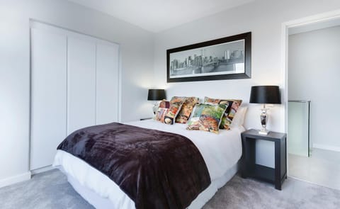 Bed, Photo of the whole room, Bedroom