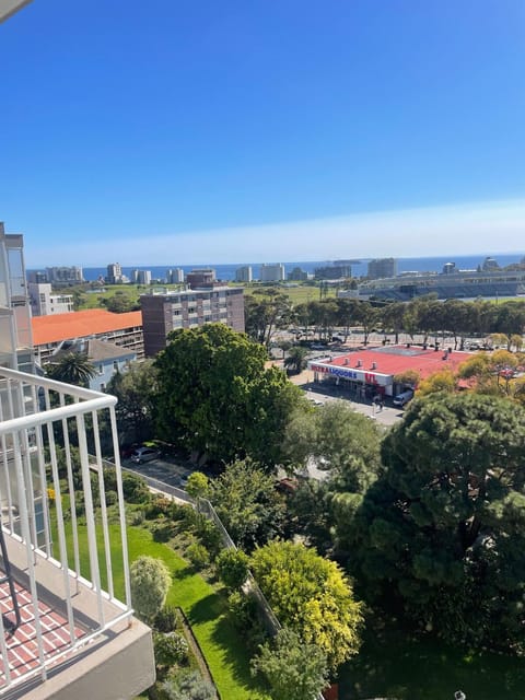 Day, Balcony/Terrace, City view