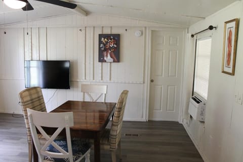 Countryside Bliss - Entire Home on 2 Acres House in Alvin