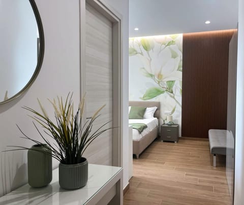 Bedroom, wardrobe