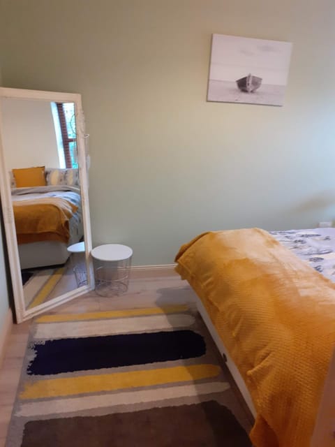 Lakeside Cottage Bed and Breakfast in Longford