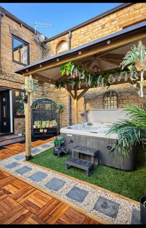 Yorkshire Barn Escape 2 bedroom House in Keighley