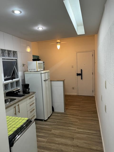 Kitchen or kitchenette, oven, stove