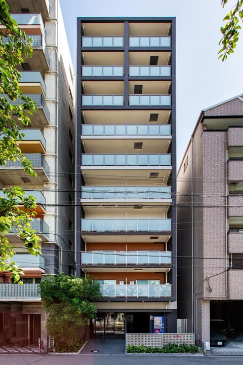 Property building, Day