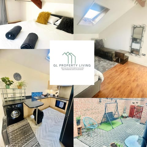 Bed, Kitchen or kitchenette, Photo of the whole room, Seating area, Bedroom