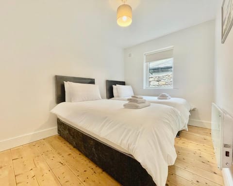 Bright & stylish short term rentals Apartment in County Kilkenny