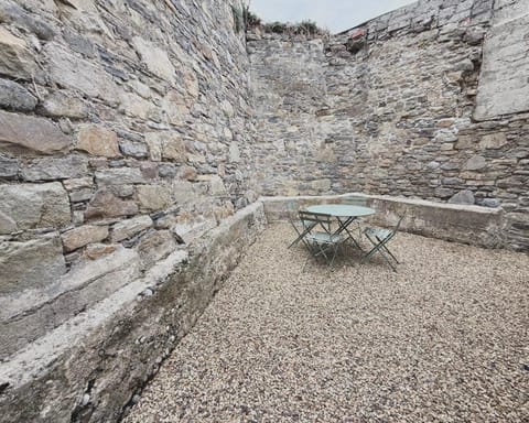 Bright & stylish short term rentals Apartment in County Kilkenny