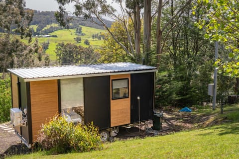 Cygnet Valley Hideaway by Tiny Away House in Cygnet