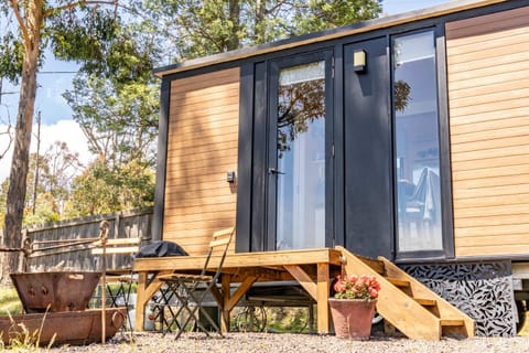 Cygnet Valley Hideaway by Tiny Away House in Cygnet