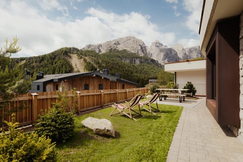 Property building, Garden