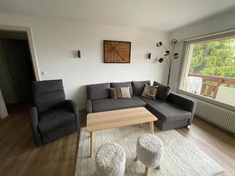 Appartement spacieux idéalement situé Apartment in Riddes