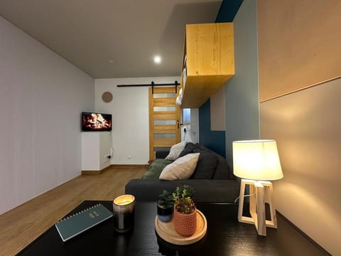 S Le Cocon des Francs Studio Élégant centre ville Apartment in Wallonia, Belgium