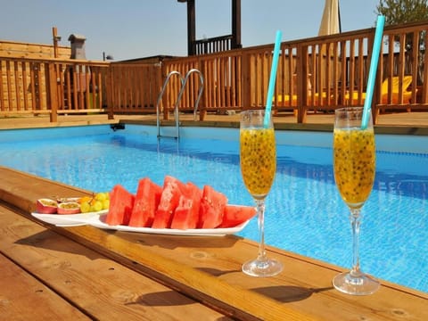 Day, Food and drinks, Food, Pool view, Swimming pool, Drinks, sunbed
