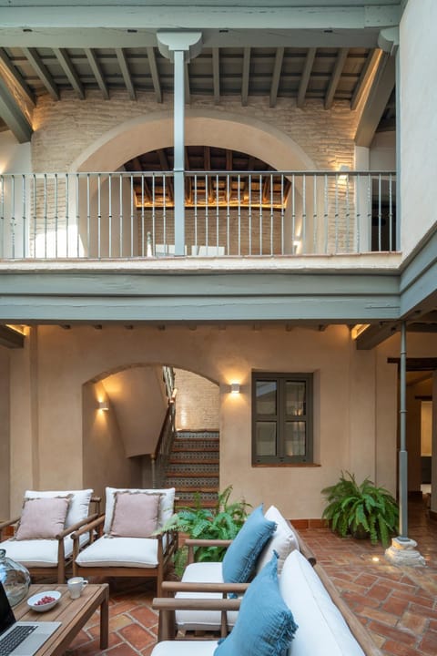Patio, Photo of the whole room
