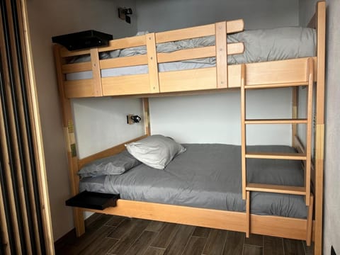 Bed, Photo of the whole room, Bedroom, bunk bed