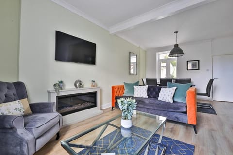 Neath Valley – Family Haven near Waterfalls Bed and Breakfast in Crynant