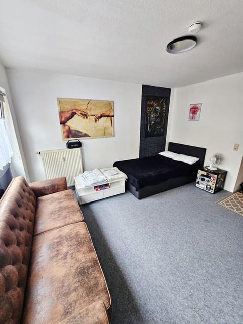 Bed, Living room, Bedroom