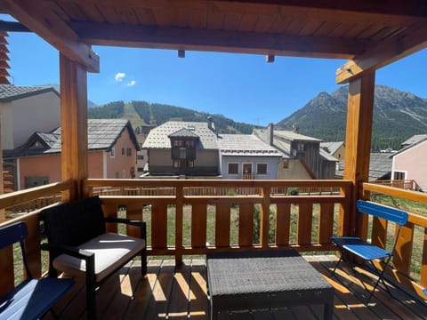 Tanières de Montgenèvre - Snowgreen appartement de standing Granges de Caterina 93 m2 8 p vue Janus proche pistes et centre Apartment in Montgenèvre