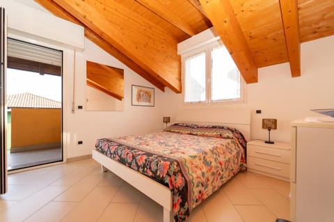 Bed, Kitchen or kitchenette, Photo of the whole room, Bedroom, wardrobe