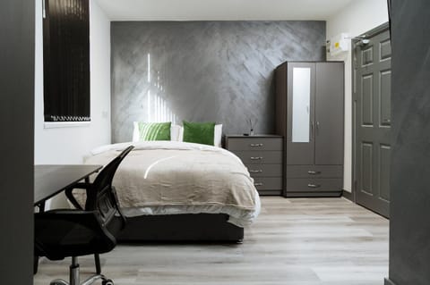 4x Studio Apartments for Contractors, Professionals and Families near Coventry University, City Centre, BHX & NEC Apartment in Coventry