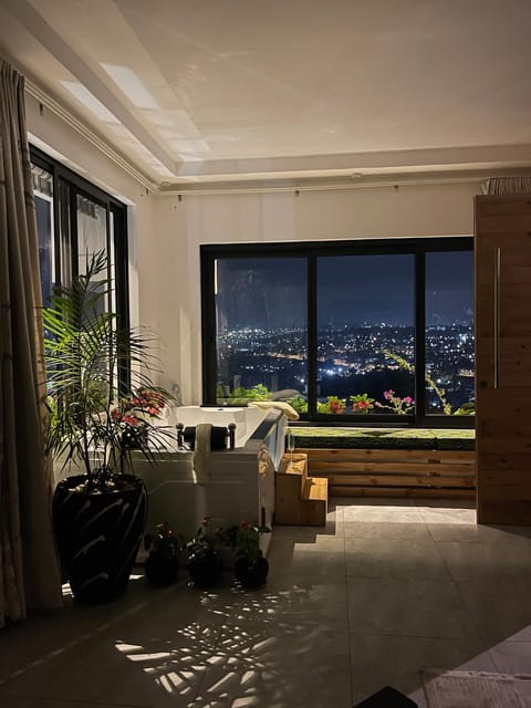 View (from property/room), Balcony/Terrace, Seating area
