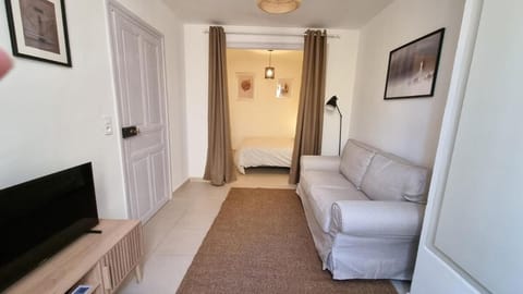 Les Platanes Apartment in Provence-Alpes-Côte d'Azur