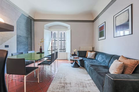 Living room, Lunch