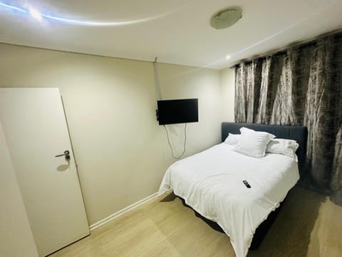 Joy House Bed and Breakfast in Cape Town